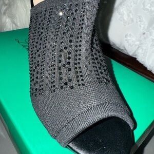 Lauren Lorraine Black Heels